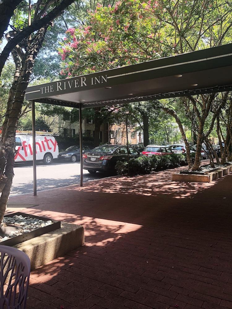 The River Hotel 4*