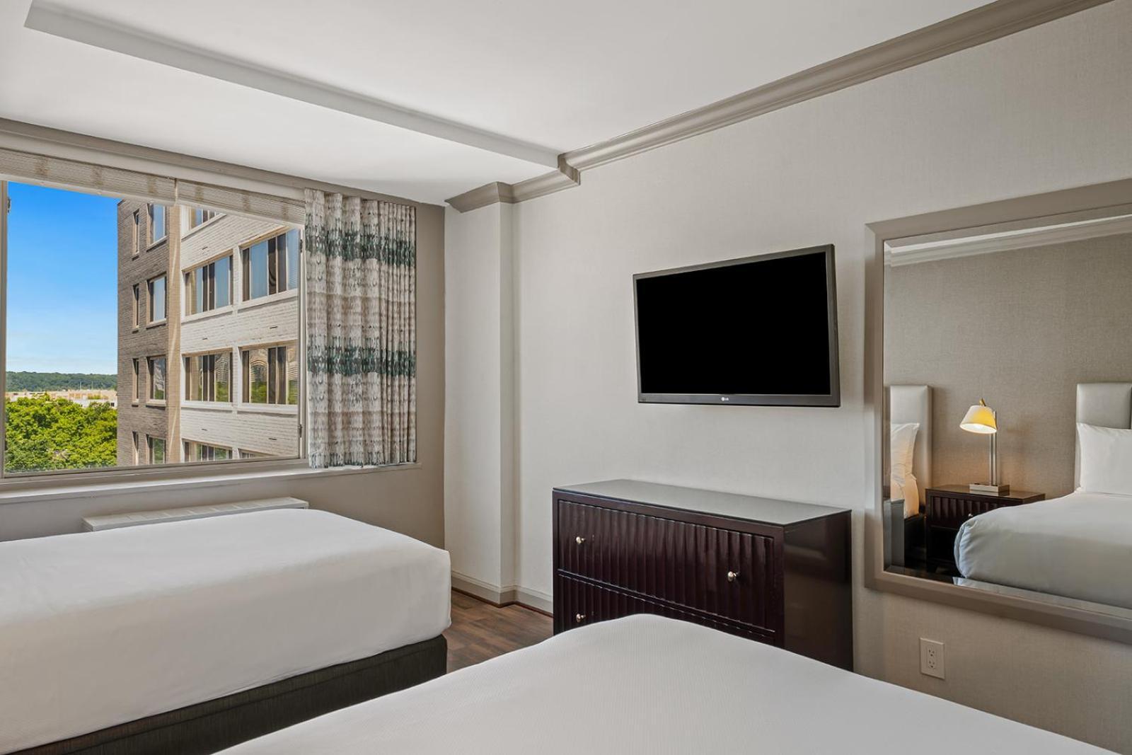 The River Hotel 4*